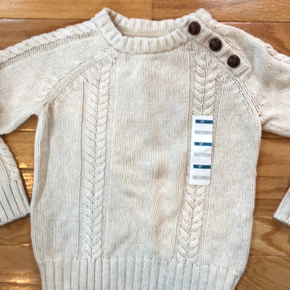 Beige sweater NWT size 4T Old Navy